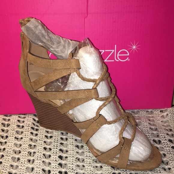 Tan Wedges - Picture 2 of 6